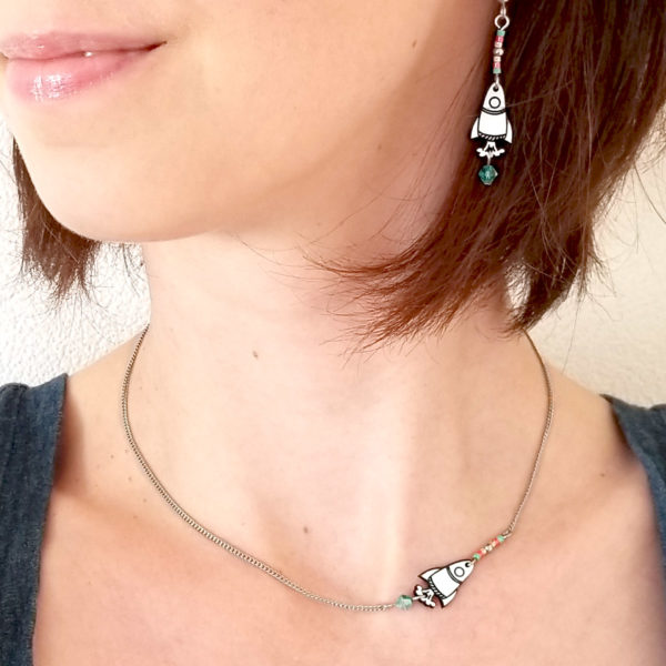 Collier et boucles d'oreilles rocket, petite fusée, bijou inspiré de l'espace.